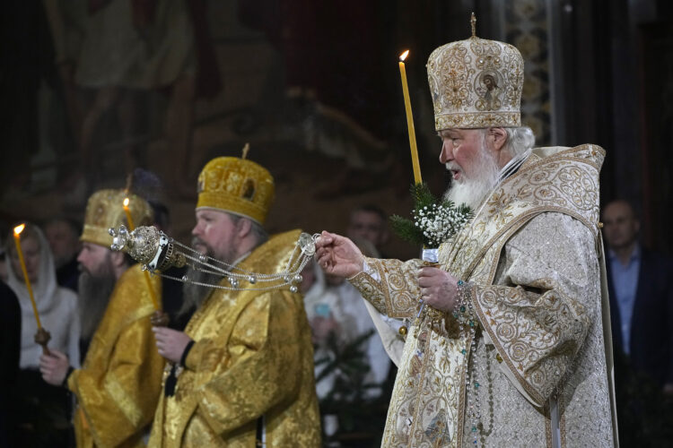 Orthodox celebrate Christmas in shadow of conflict